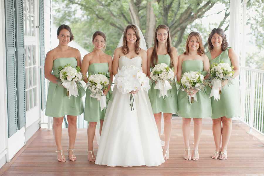 Свадьба в зеленом цвете: значение оттенка и варианты оформления торжества