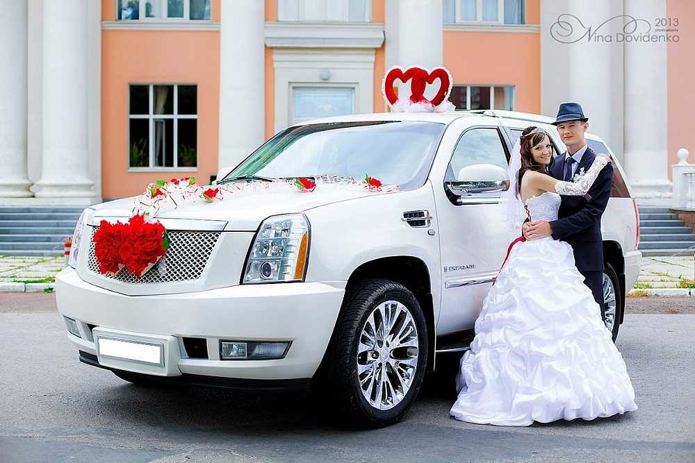 Украшения на свадебный автомобиль