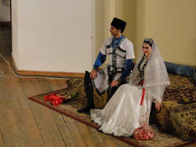 Как празднуют свадьбу на кавказе — традиции