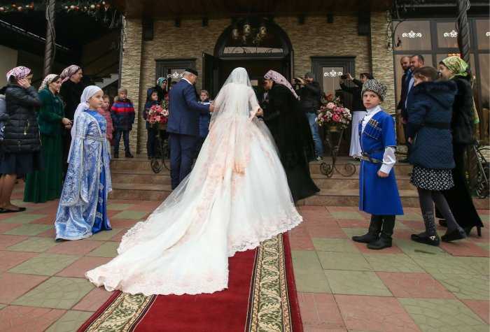 Традиции чеченцев - гостеприимство, семья и свадьбы в чечне