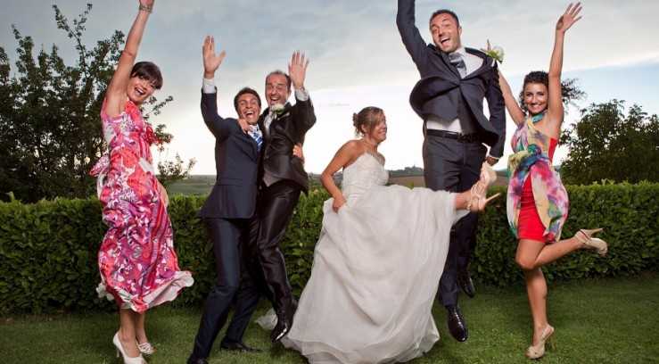 Как правильно рассадить гостей на свадьбе?