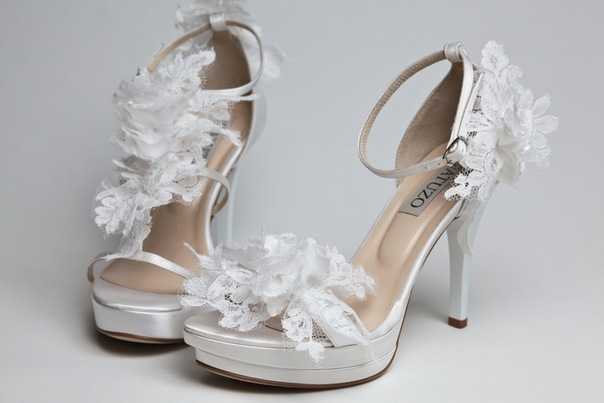 Свадебные босоножки (58 фото): босоножки на свадьбу, белые и на высоком каблуке