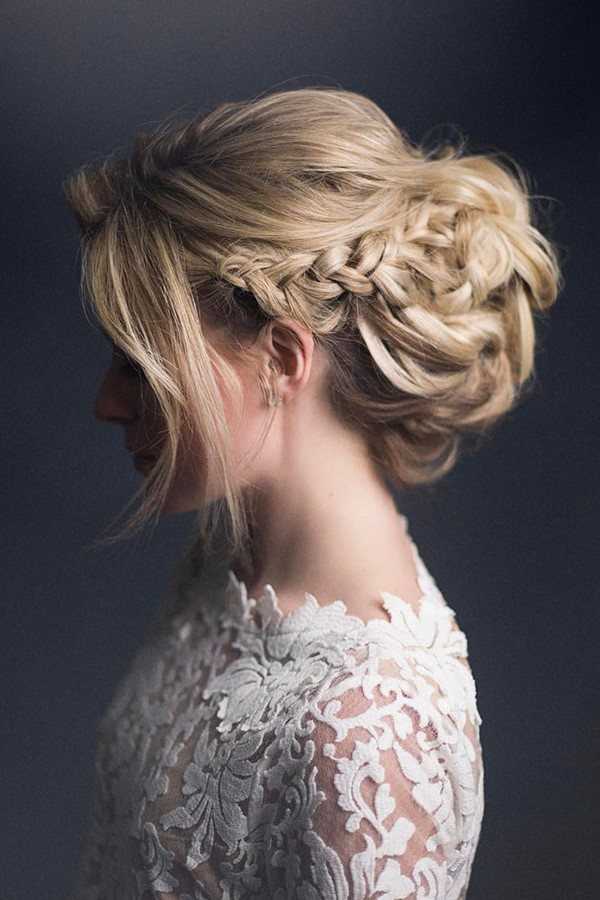 Модные в 2021 свадебные прически на средние волосы