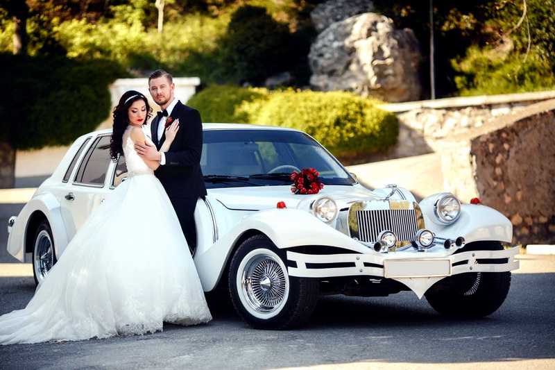 Автомобиль на свадьбу – элемент, дополняющий стиль торжества