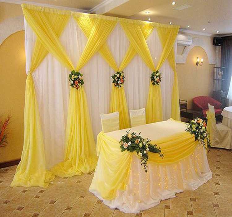 Свадьба в желтом цвете – оформление зала? в стиле [2021], наряды жениха и невесты, приметы, украшение пригласительных, аксессуары