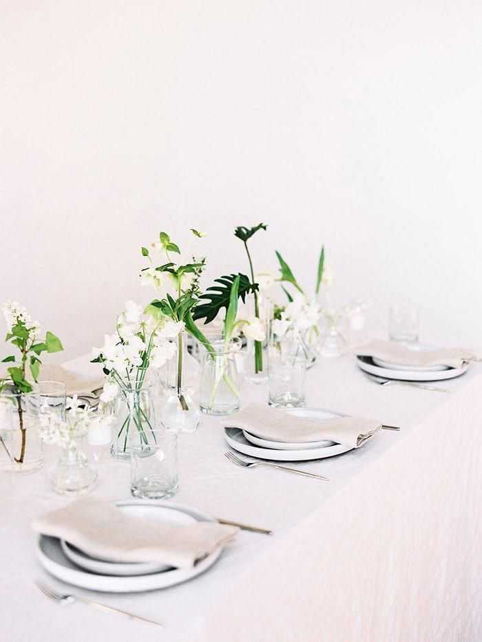 Цветочная композиция на свадебный стол: особенности, советы по оформлению и расстановке
