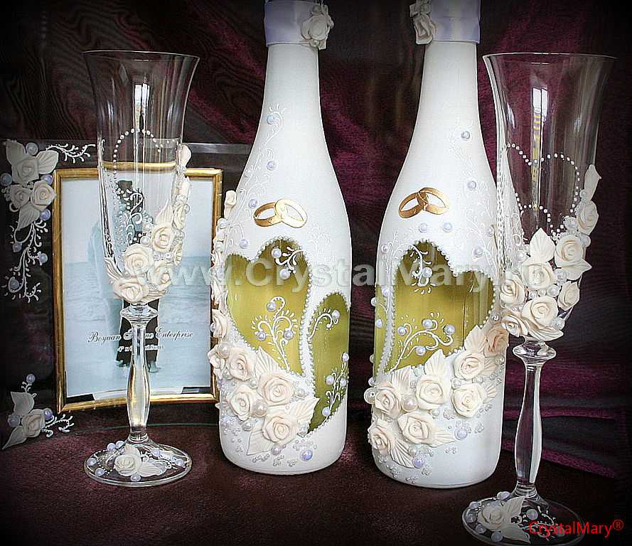 Какую краску используют для покраски свадебных бутылок. яркое оформление бутылок и бокалов на свадьбу