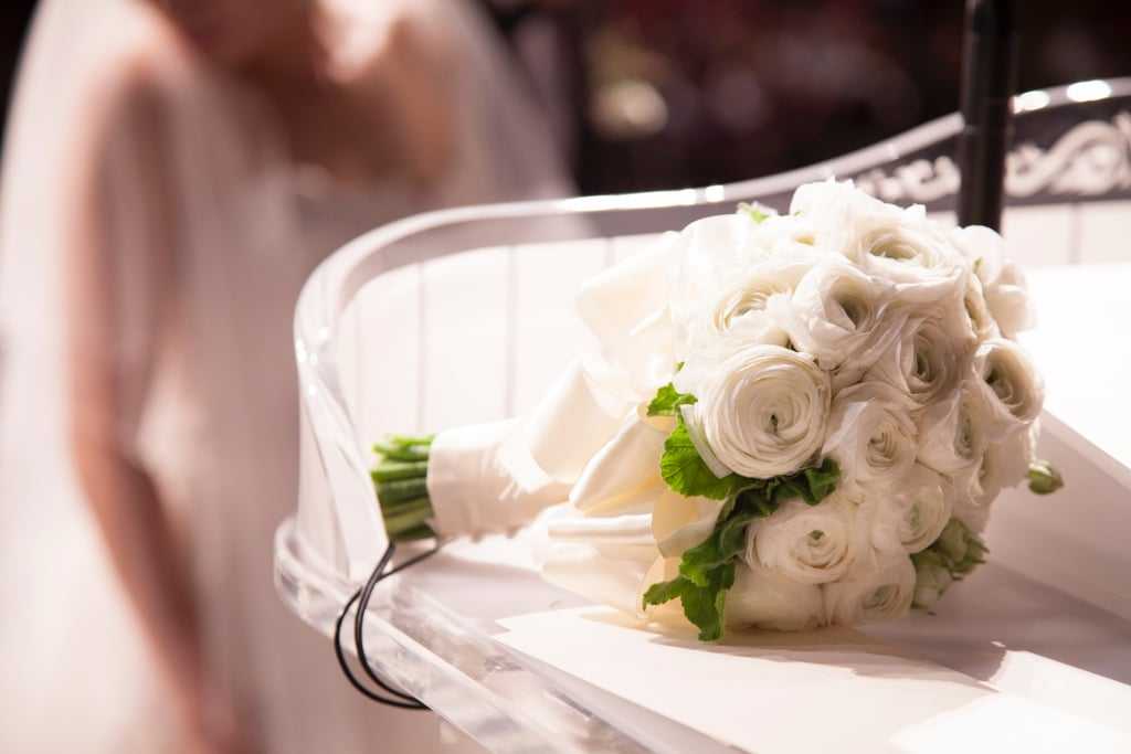 Можно ли букет невесты оставить себе — традиции и советы