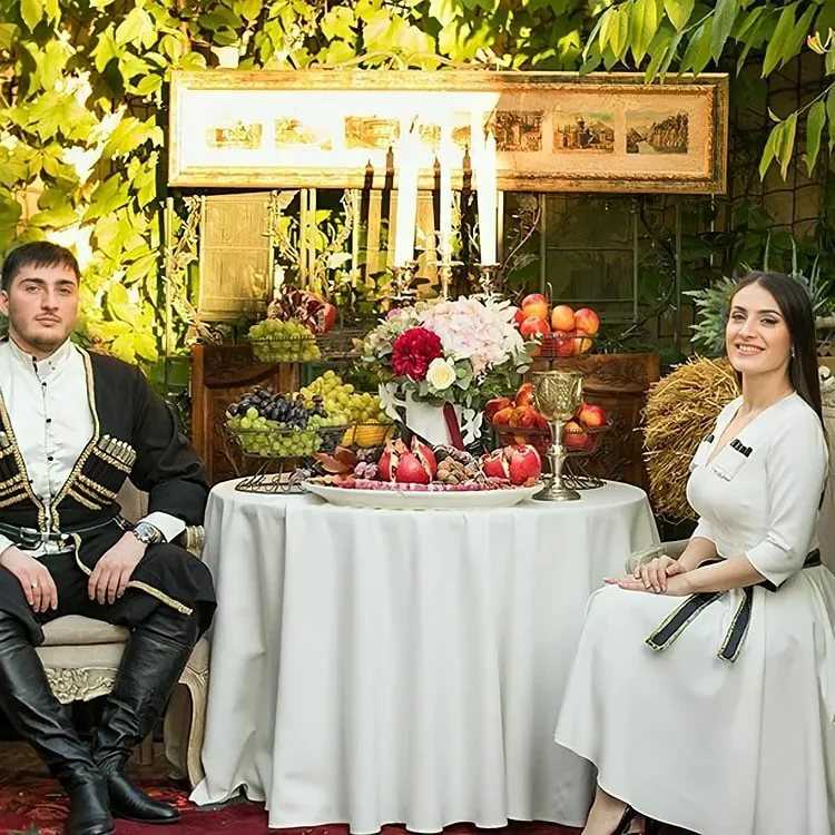 Свадьба в грузии традиции которые хранит народ этой страны множество веков передавая новым поколениям.
