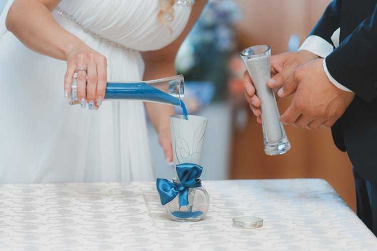 Оригинальный подарок на свадьбу жениху от невесты :: syl.ru