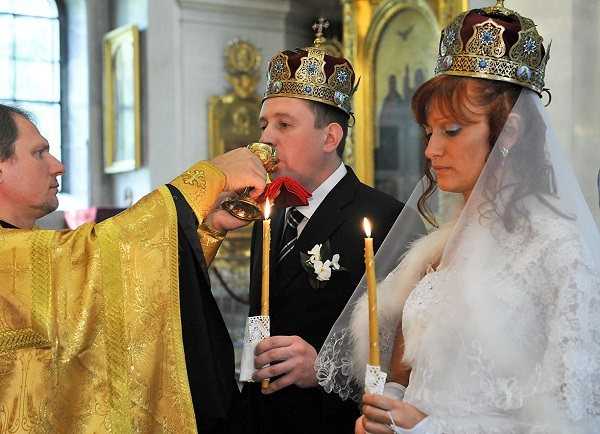 Сколько стоит венчание в православной церкви: расценки и список затрат