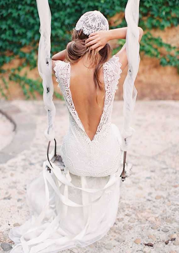 Красивые свадебные платья с открытой спиной - пышное и кружевное, короткое и длинное