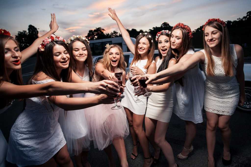 ᐉ идеи для девичника: как сделать вечеринку с подругами незабываемой? как и где провести девичник — оригинальные идеи проведения девичника невесты - svadba-dv.ru