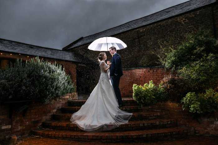 Свадебная фотосессия в дождь, 12 фото, в москве +12°с