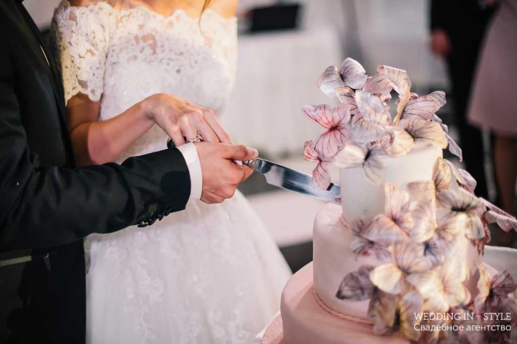 Как выбрать свадебный торт и не ошибиться?