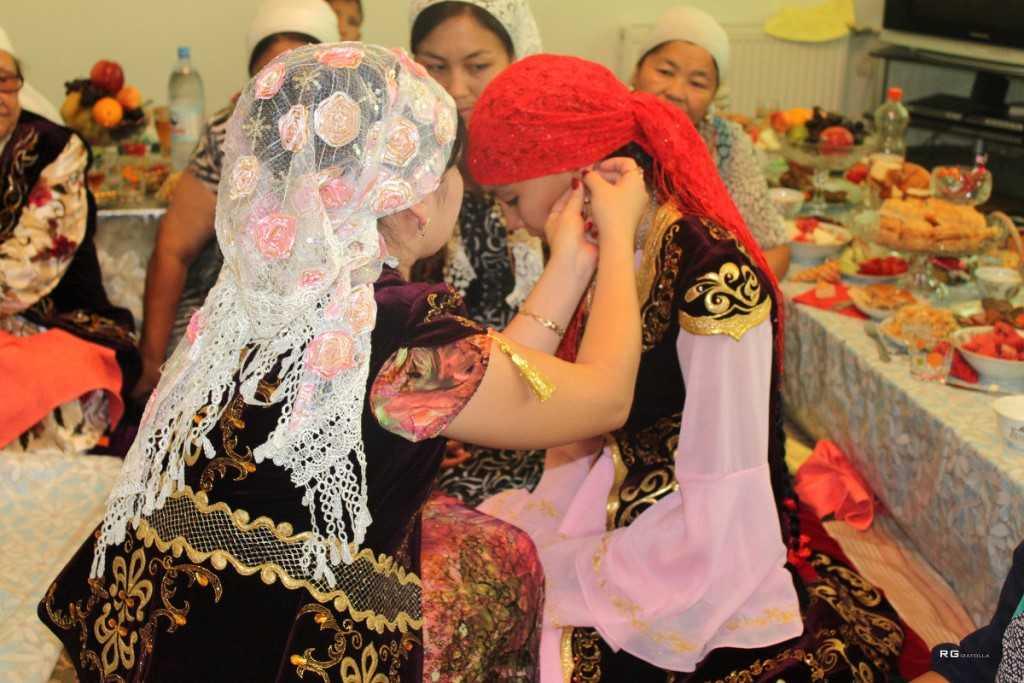 Казахская свадьба: обычаи и традиции, основные этапы женитьбы