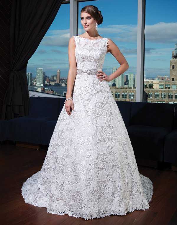Романтические свадебные платья с кружевом – модели для стильных невест