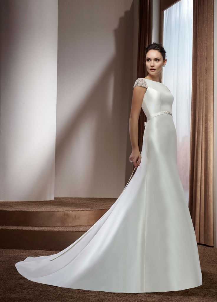 Атласное свадебное платье и его особенности :: syl.ru