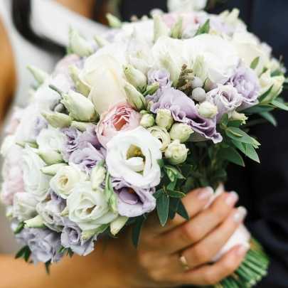 Букет невесты из калл [2021] – белые цветы на свадебных ? фото & советы флористов