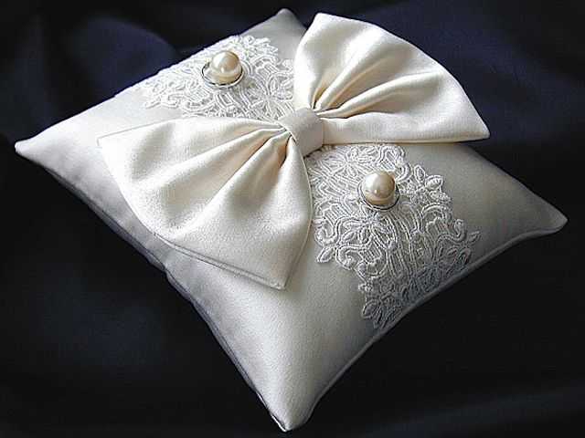 Свадебная подушечка для колец своими руками, варианты дизайна