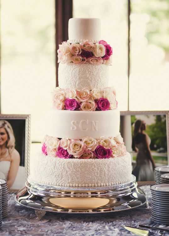 Необычные и оригинальные свадебные торты, варианты с пирожными
