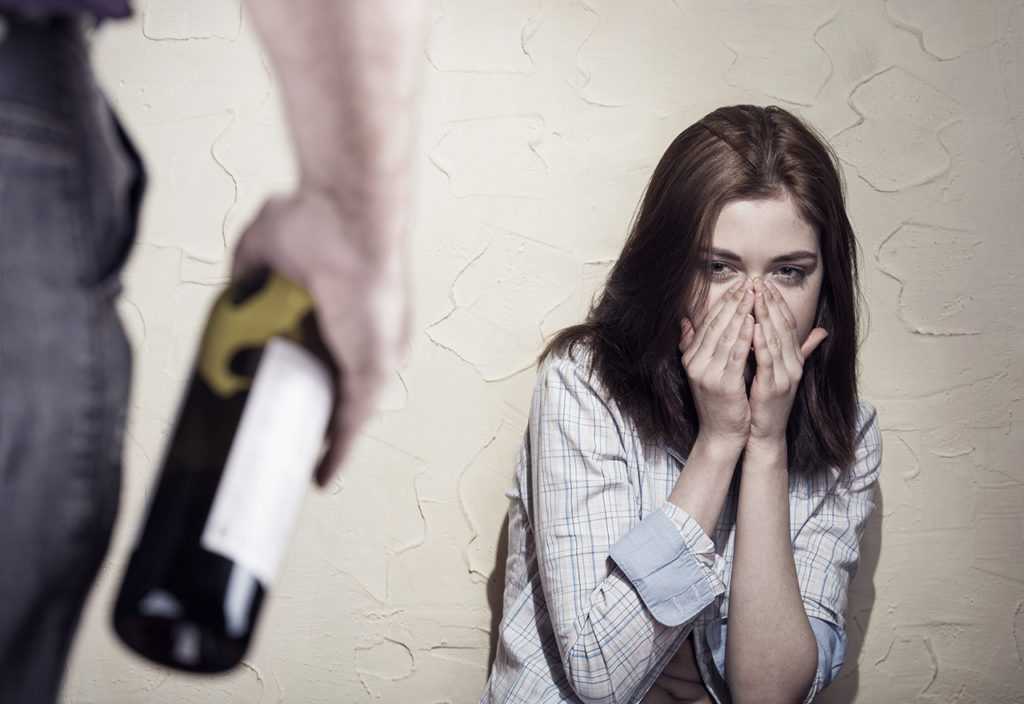 Жить с алкоголиком или уйти от пьющего мужа — советы психолога