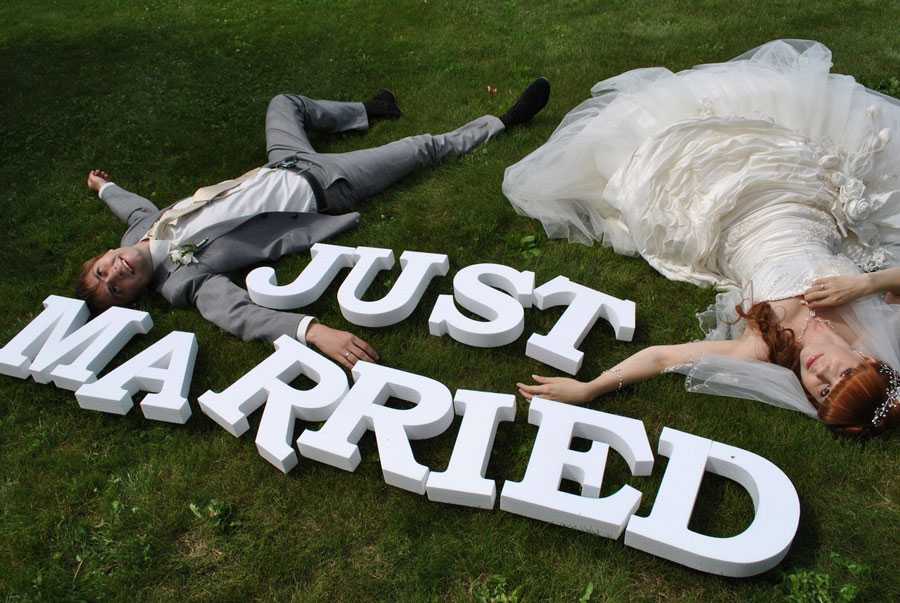 Буквы на свадьбу: интересные идеи для свадебной фотосессии и декора