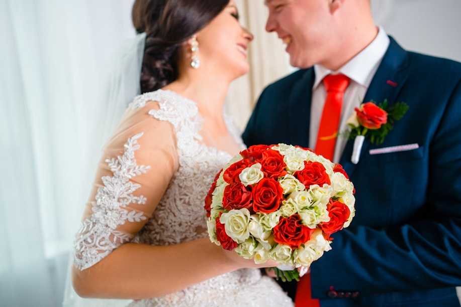 Как сделать красивый осенний букет невесты: советы по подбору цветовых гамм +видео