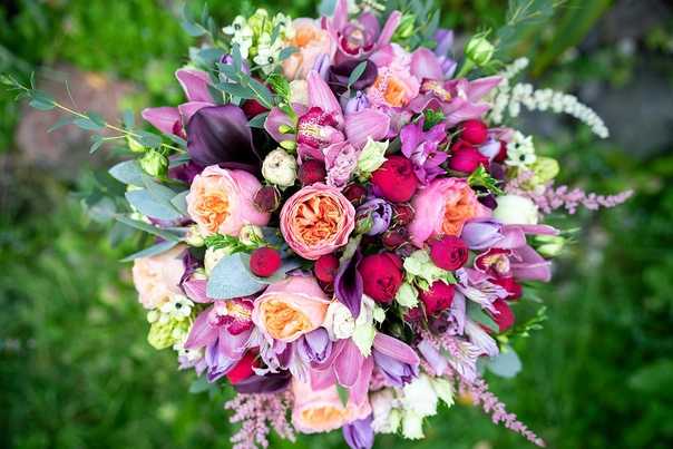 Букет невесты из тюльпанов – воплощение нежности