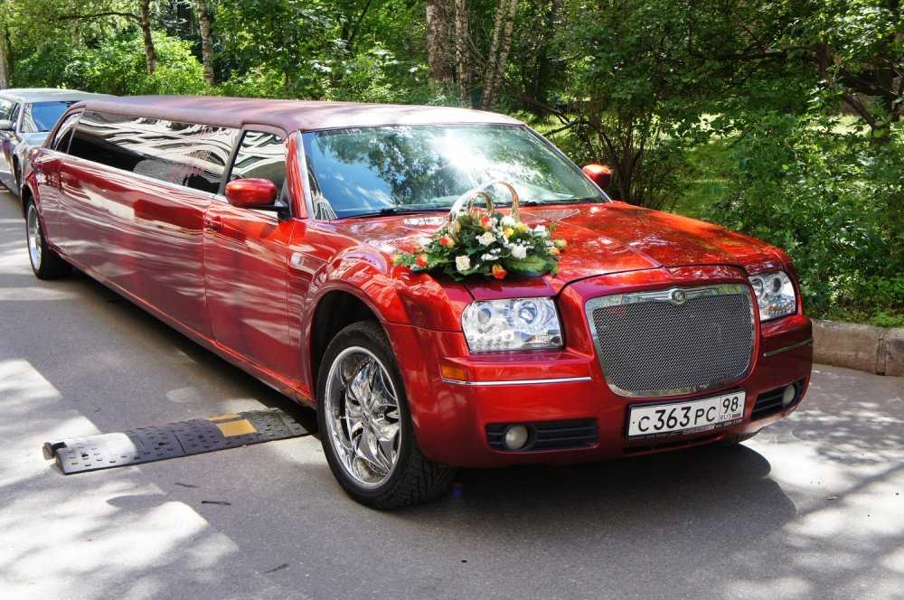 Лимузин на свадьбу. 14 свадебных лимузинов. заказ лимузина на свадьбу в москве по цене  от 1250 руб. в час