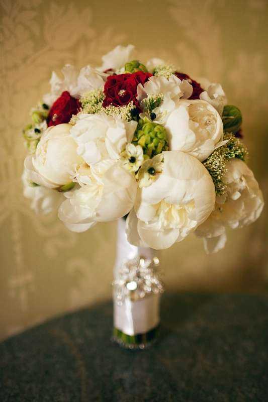 Оранжевый букет невесты: красивые фото и советы, как составить композицию в бело-оранжевом, пастельном или ярком цвете из роз, тюльпанов и других цветов