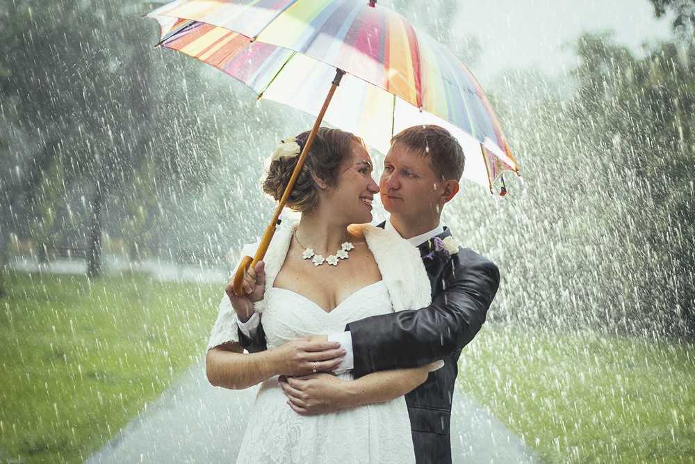 Что делать, если на вашу свадьбу пошел дождь?