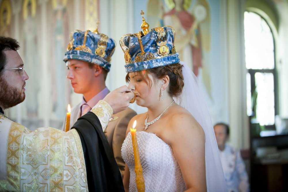 Постигаем вечное: в чем смысл венчания в православной церкви