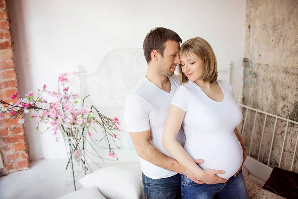 25 идей для новогодних фотосессий во время беременности