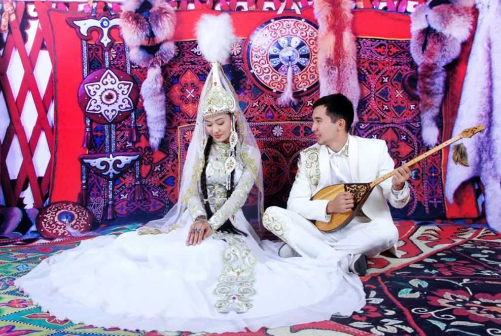 Казахская свадьба – обычаи и традиции церемонии