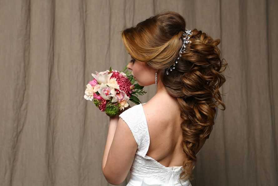 Прическа на свадьбу своими руками ? как сделать самой пошагово, на длинные или средние волосы, легкие хвост и пучок с инструкцией поэтапно, фото