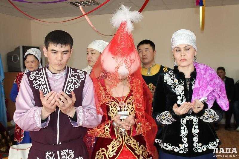 Армянская свадьба: особенности проведения, традиции и обычаи