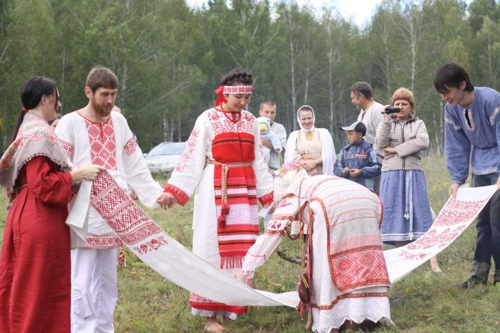 Русская свадьба: обычаи, традиции и обряды на современный лад