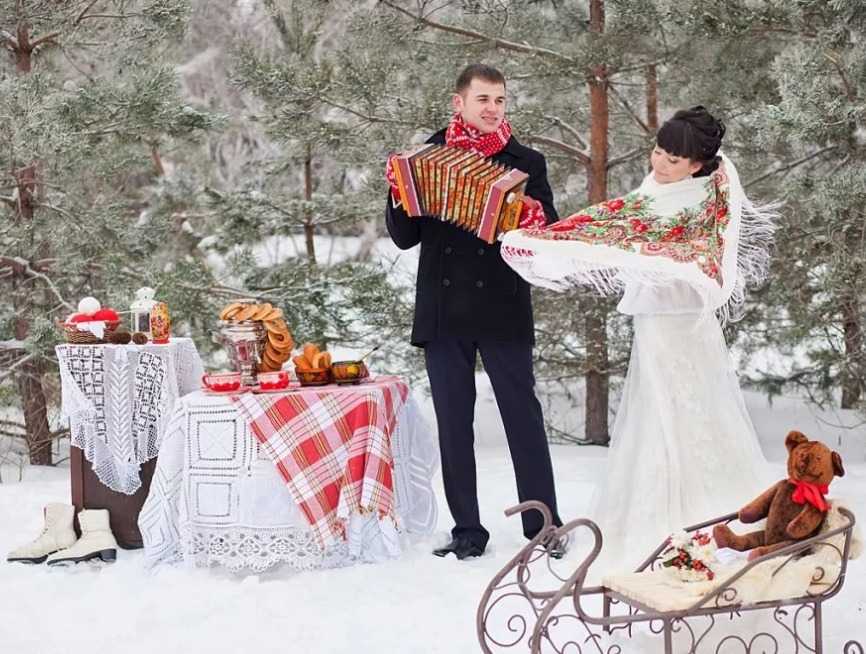 Свадьба в деревенском стиле – варианты проведения летом и зимой, выбор места, аксессуаров, оформление нарядов для невесты и жениха, фото, рекомендации, идеи