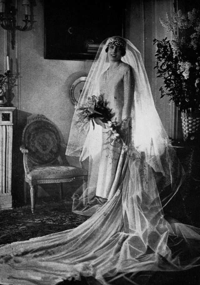 Свадебные платья в стилях 20-х, 30-х, 40-х, 50-х, 60-х, 70-х годов и их фото
