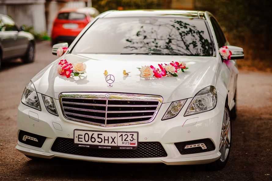 Как украсить машину на свадьбу своими руками? украшение свадебных машин :: syl.ru