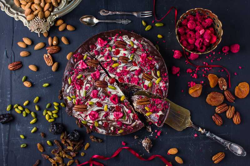 Свадебный торт с цветами – изумительные варианты декора