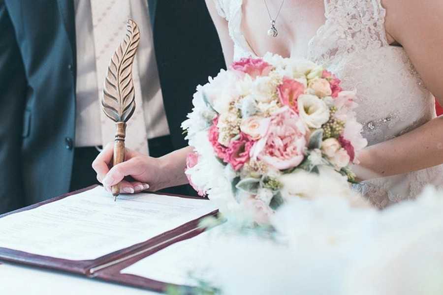 Как проходит выездная церемония бракосочетания: пошаговое описание