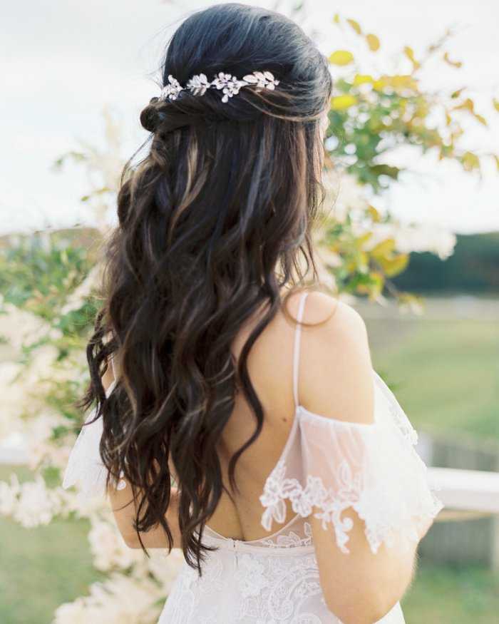 Свадебная прическа пучок (86 фото): низкая, высокая или средняя укладка на длинные и короткие волосы