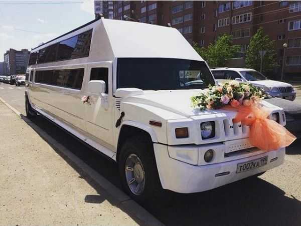 Лимузин на свадьбу в москве: молодые, карета подана!