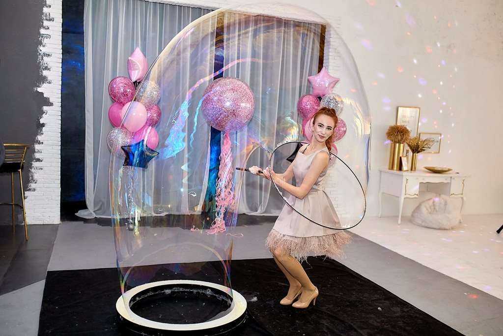 Шоу мыльных пузырей на свадьбу: 5 идей для вдохновения