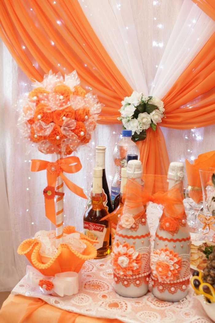 Оранжевая свадьба: оформление зала и украшение атрибутики