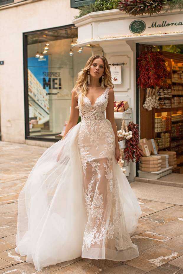 Фиолетовое свадебное платье: оттенки и фасоны