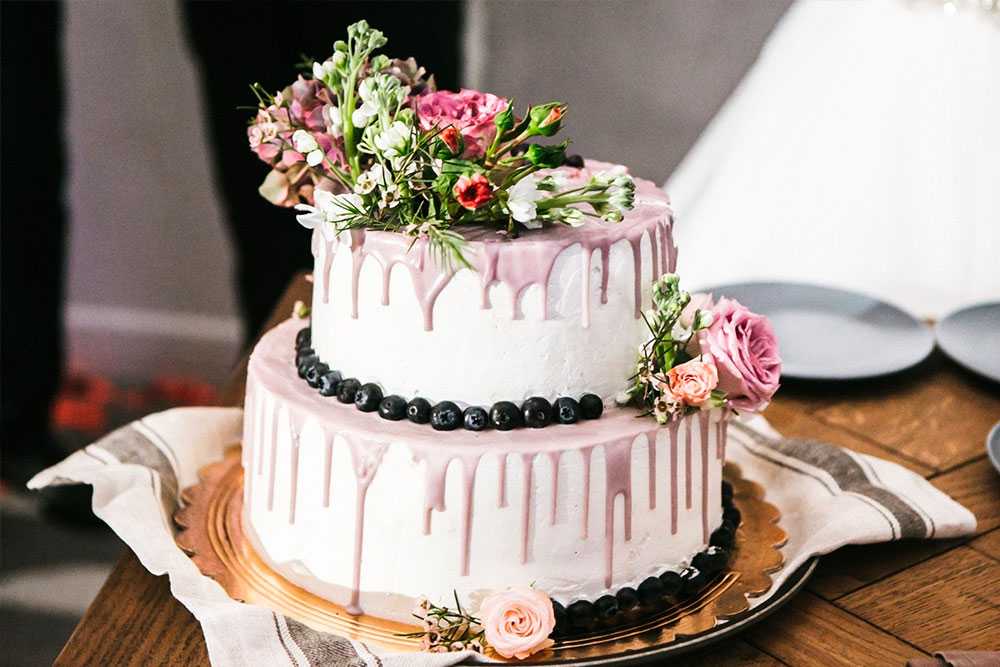 Свадебный торт с бабочками - идеи оформления с фото