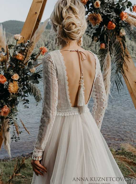 Кружевные свадебные платья: модные фасоны, цветовые решения